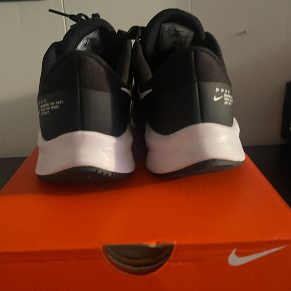 Nike quest 4 - Picture 2 of 4